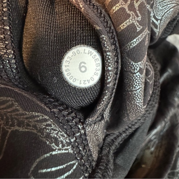 Lululemon Invigorate Tank Top and Matching Leggings Set | Excellent Condition - Picture 7 of 7